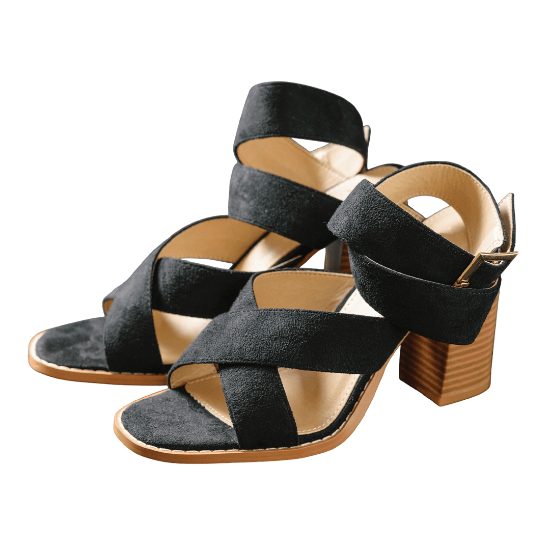 Onyx Strappy Poise 